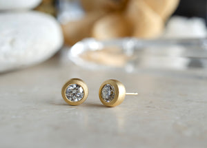 Mod 1ctw Diamond Bezel Studs Yellow